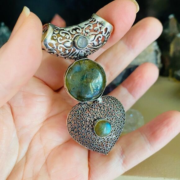 Labradorite Sterling Silver Statement Pendant - Picture 3 of 7